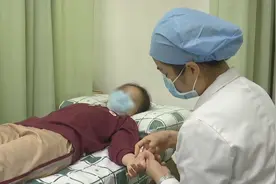 如何让孩子春季长得快？中医：按摩简单有效视频封面