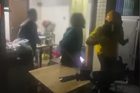 网传骑手抱怨出餐超时被老板掌掴 店主：打人属实，双方已和解视频封面