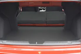 A级家轿后备厢空间怎么样？逸动PLUS：充裕，足够家用了！视频封面