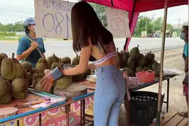 泰国榴莲切割技巧，榴莲切割，泰国街头美食