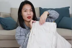 今天分享一件白色长款羽绒服，让你赚足回头率，时髦的不止一点点视频封面
