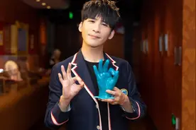 大张伟公开嘲讽杨天真，二人曾因录制起冲突，真性情反而圈粉视频封面