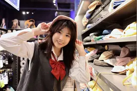 15岁妹妹第一次约拍？jk制服甜妹出击 | EOS R5视频封面