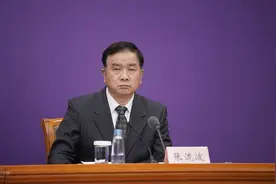 官方回应“青岛二患者住院感染新冠肺炎”：严格防范病人交叉感染视频封面