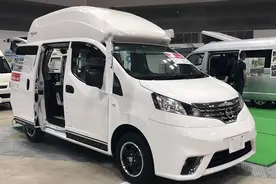 百姓级床车，NV200原车加高顶，车内两张床，就是没有卫生间！视频封面