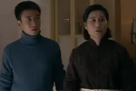 老三届：丈夫陪老婆逛街偶遇前女友，才知道七年前是妻子拆散俩人视频封面