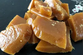 教你在家用甘蔗自制红糖，纯手工无添加，香甜爽口不齁人，太香了视频封面