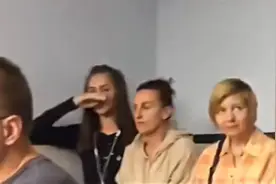一群外国人打飞的到河南看中医，网友：让中医造福世界人民视频封面