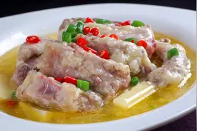 这些食物可以帮助肠胃炎恢复，快给你的朋友看看——慢性肠胃炎篇视频封面