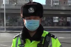 海淀一男子骑车逆行不服处罚，民警+路人当场“上课”视频封面