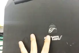 华硕玩家国度笔记本败家之眼加成，奇怪故障让老厮也很无奈