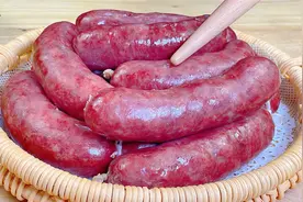 纯手工秘制香肠，做法和配方全都告诉你，自己在家就能做，零添加