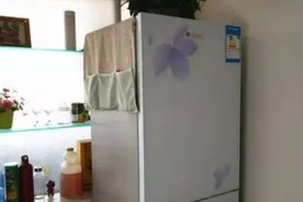 冰箱外壳发烫正常吗？是什么导致的，看完总算明白了，千万别忽视视频封面