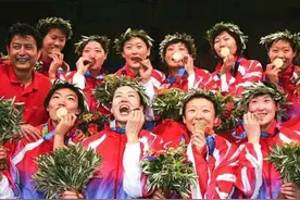 百看不厌的经典，中国女排在雅典奥运会上逆转俄罗斯夺冠