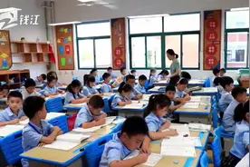 “双减”之后：兰溪这所学校实行书包“不回家”课后托管服务视频封面