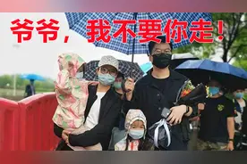 袁老遗体送别：群众崩溃痛哭，曾被抬上大会堂领奖，次日就下田