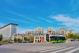 辽宁朝阳燕都新区，环境优美漂亮，是新一代标杆和典范视频封面