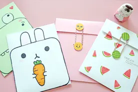 自制萌萌的卡通文件袋，几个步骤超简单，实用又可爱！