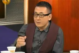 锵锵：马未都：汝窑品位素雅，色泽让人着迷！视频封面