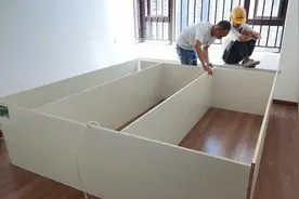 木工现场制作大衣柜，其实非常简单，看完您也会做视频封面