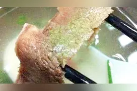 为什么熟牛肉有时会冒出“绿光”？营养师：遇到良心商家了视频封面