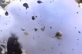 辽宁爆米花大爷开锅瞬间震撼整条街，网友：这是科幻大片吧视频封面