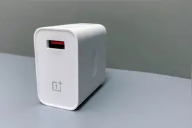 拆解一加30W Warp充电器，果然是OPPO VOOC的换壳版！视频封面