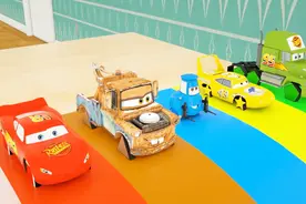 少儿色彩启蒙动画，5个奇趣蛋里蹦出5辆不同的车车，从滑道上滑下