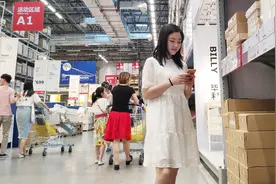 打工夫妻逛杭州宜家，家居装修风格真好看，媳妇:就差一套房了视频封面