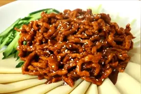 原来京酱肉丝是这样做，大厨教你小技巧，酱香浓郁，上桌就扫光