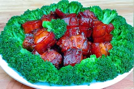 五花肉加西兰花，过年了教你道拿手菜，招待客人特有面，营养解馋视频封面