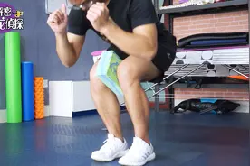 O型腿太难矫正？每天这样深蹲40下，矫正腿型，塑造完美腿部线条视频封面