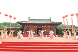 让世界聆听杜甫—第八届杜甫国际诗歌周《青春作伴好还乡》节目视频封面