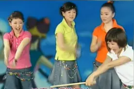MV-《孙悟空打妖怪》-月亮小鹿小时周洲姐姐演唱的彭野新儿歌视频封面
