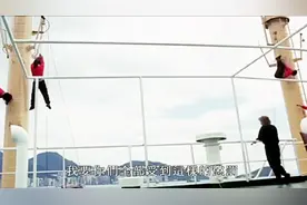 霸王花首次行动失败，被人用绳子吊起来，只剩她们三个