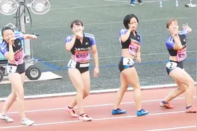 这小短腿，日本女生这样的展示自己，我也是看醉了！视频封面