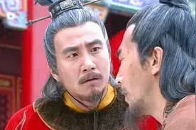 刘伯温死前留下一计，戏耍朱元璋200年，没想到被一个农民识破视频封面