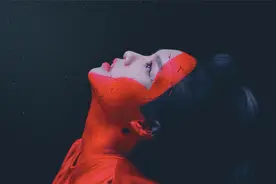 徐佳莹《以上皆非》MV视频封面