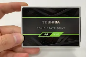 东芝TR200固态硬盘开箱：现在SSD都这么便宜了？视频封面