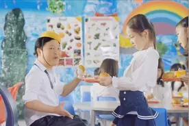 鸟叔化身巨婴，经典mv DADDY