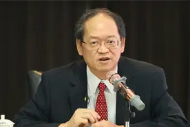 傅佩荣：为什么说帮人帮到底，送佛送到西？原来易经早就讲清楚了视频封面