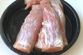 猪里脊肉最简单好吃的做法，不吃肥肉的孩子最喜欢，鲜嫩多汁入味视频封面