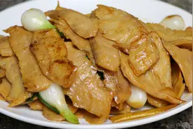姜葱爆炒猪小肚的做法，出锅鲜香爽口，色香味俱全，味道真棒视频封面