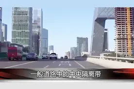 交警-当左转弯显示红灯可以掉头吗？这么简单都不知道不要开车了