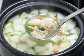 炖羊肉汤简单做法，像我这样做汤鲜肉烂，不膻不柴，比饭店还好喝