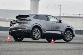 说说这几天全网火热的长安UNI-K麋鹿测试视频封面