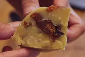 最简单的豌豆黄做法，一碗豌豆两碗水，放上柿饼，细腻香甜很好吃视频封面
