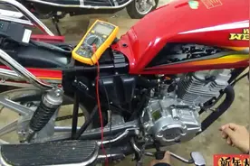 电喷摩托车维修第2课，摩托车加速不顺畅冒黑烟，与氧传感器有关