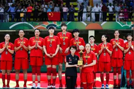 正播女篮亚洲杯决赛，中日女篮再次相遇，中国队：狭路相逢勇者胜