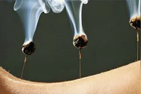脾胃受寒，肚子里经常咕噜响，灸一穴解决视频封面